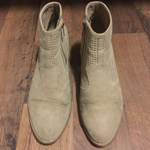Tan suede bootie
